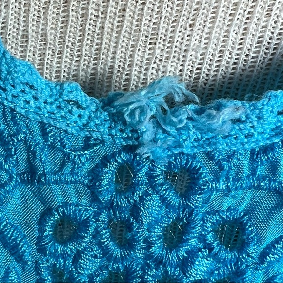 V Cristina Sleeveless Eyelet Bamboo Blend Tunic With Scalloped Hem Medium - Picture 14 of 15